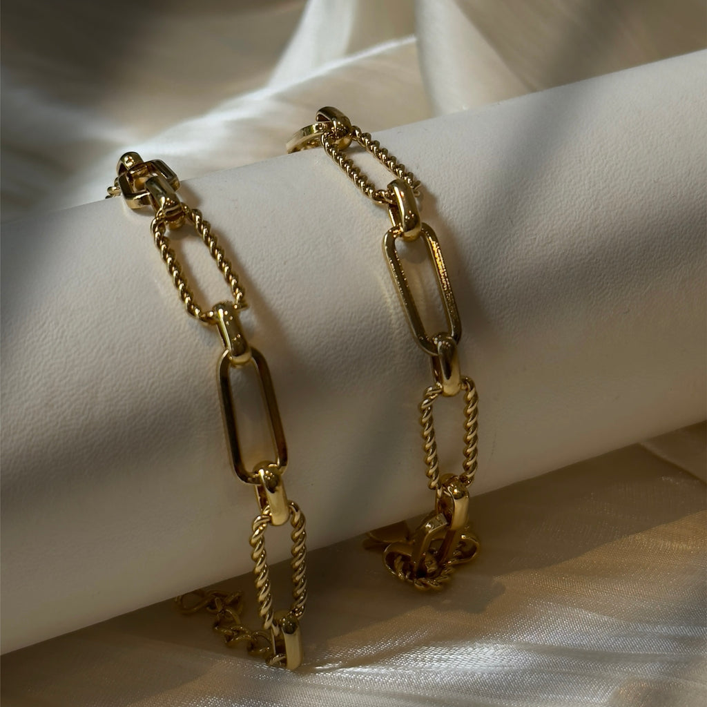 Bold Gold Chain Layered Bracelet Set – Waterproof Design
