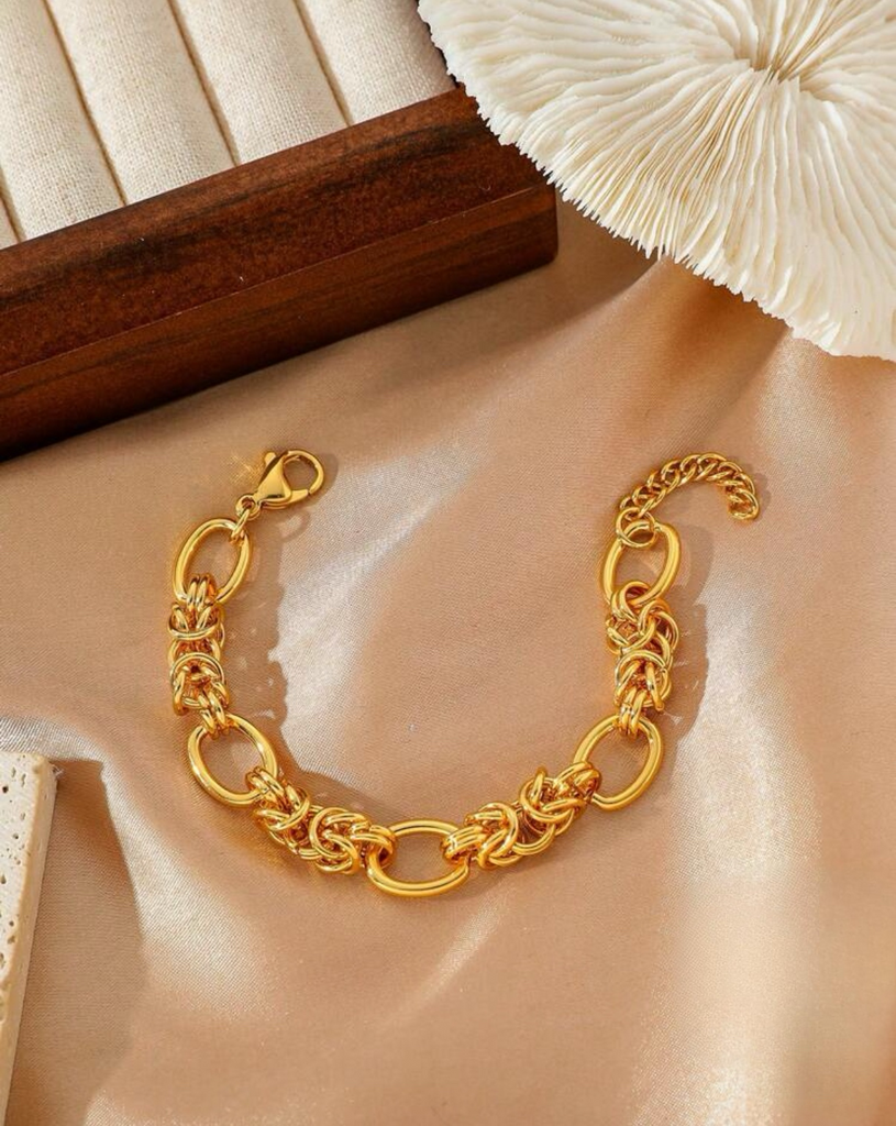 Bold Gold Chain Layered Bracelet Set – Waterproof Design