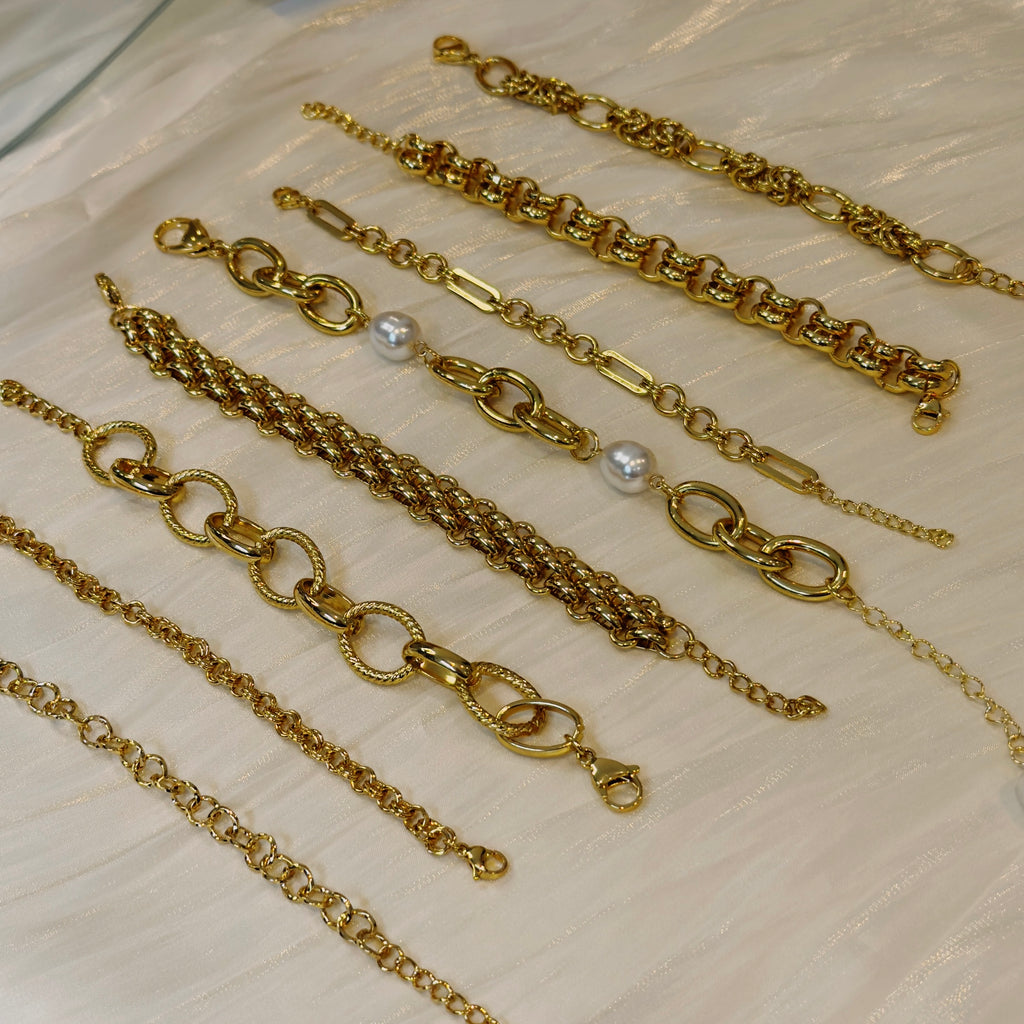 Bold Gold Chain Layered Bracelet Set – Waterproof Design