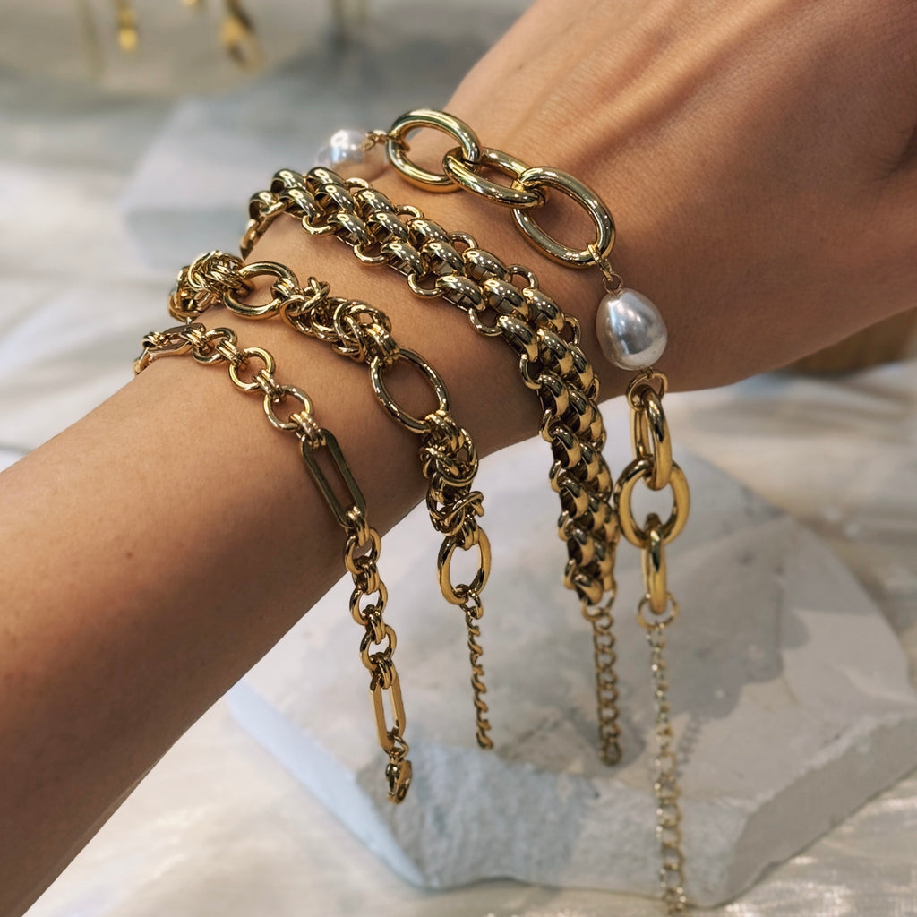 Bold Gold Chain Layered Bracelet Set – Waterproof Design